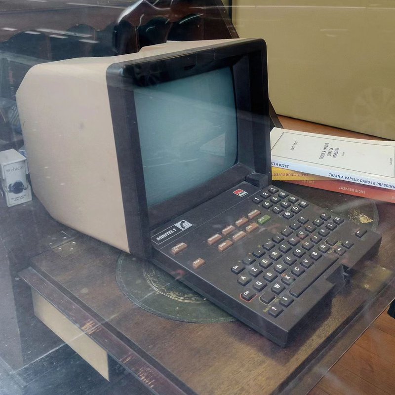 Retro computer